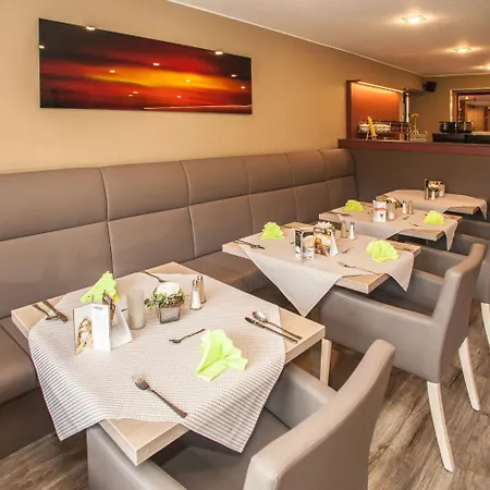 Im Tannengrund Hotel 3*